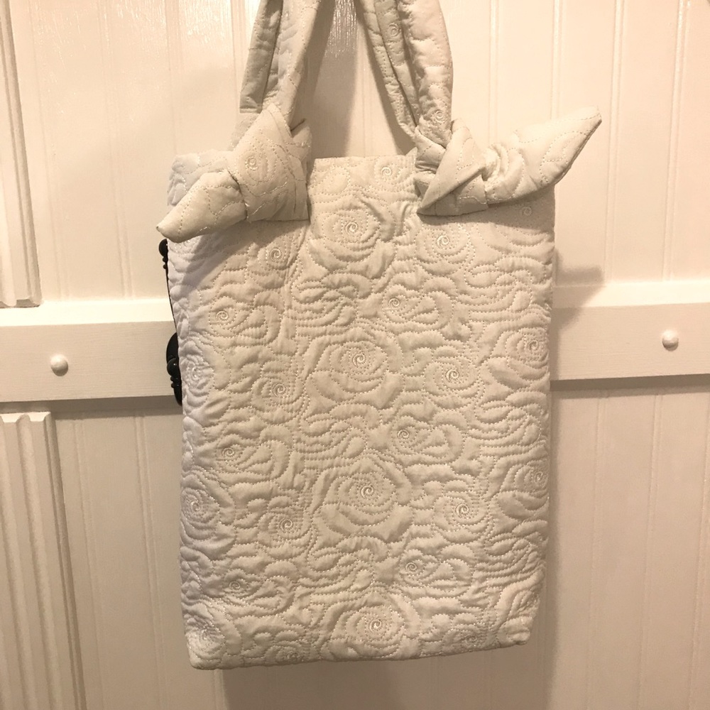 Snow White Roses Tote Bag